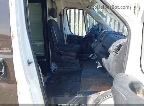 3C6TRVCG6JE130874 2018 RAM PROMASTER 2500 Белый Вид салона спереди