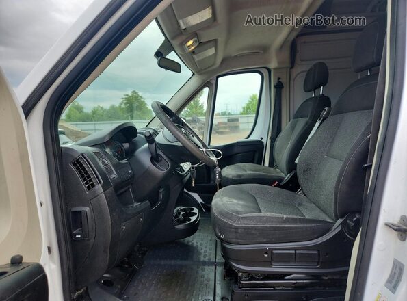 3C6TRVDG2HE531220 2017 RAM PROMASTER Белый Вид салона спереди