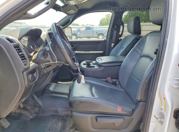 3C6UR4HJ3RG249243 2024 RAM 2500 White Front interior view