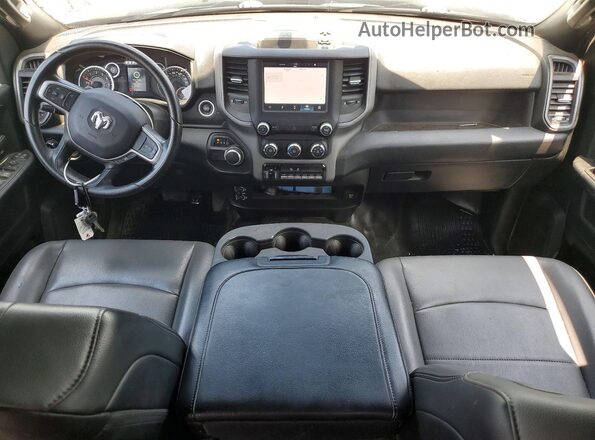 3C6UR4HJ3RG249243 2024 RAM 2500 White Dashboard view