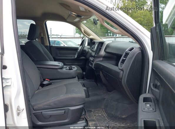 3C6UR5CJ2LG236844 2020 RAM 2500 White Front interior view