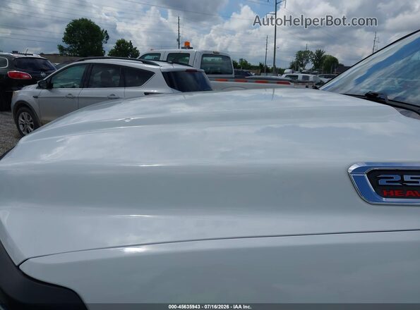3C6UR5CJ2LG236844 2020 RAM 2500 White Front view