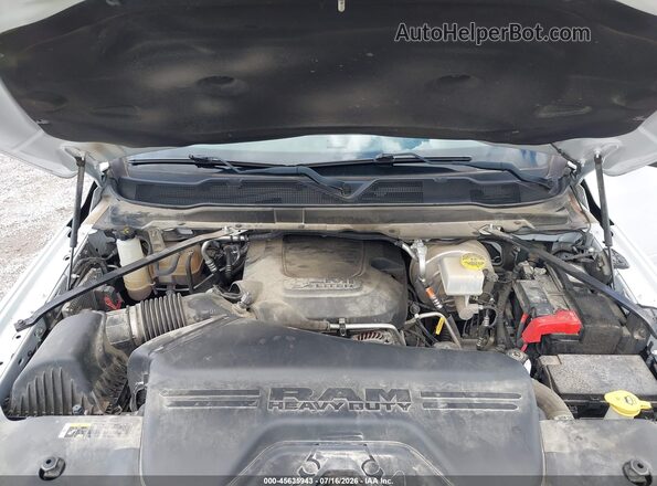 3C6UR5CJ2LG236844 2020 RAM 2500 White Rear view