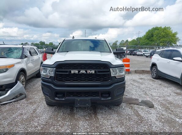3C6UR5CJ2LG236844 2020 RAM 2500 White 360 interior view