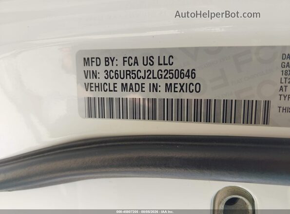 3C6UR5CJ2LG250646 2020 RAM 2500 White Engine compartment view