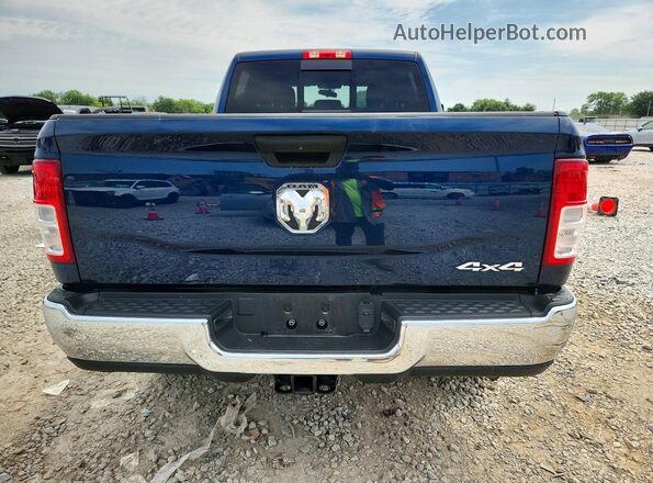 3C6UR5CJ3RG367872 2024 RAM 2500 Blue Widok z tyłu