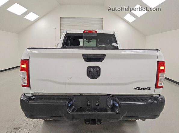 3C6UR5CJ4RG356864 2024 RAM 2500 White Rear view