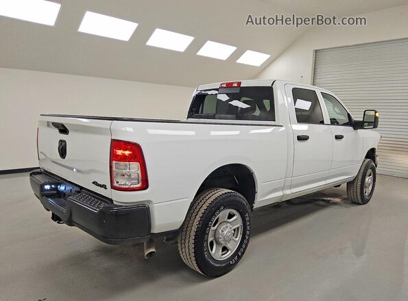 3C6UR5CJ4RG356864 2024 RAM 2500 White Rear right