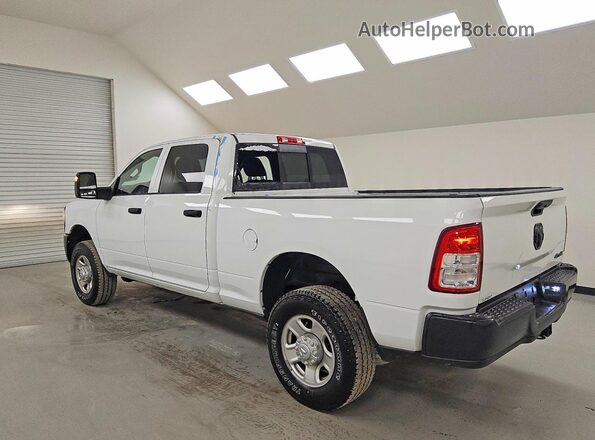 3C6UR5CJ4RG356864 2024 RAM 2500 White Rear left