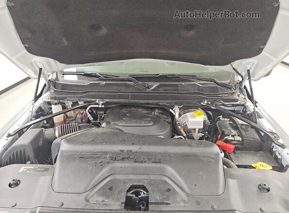 3C6UR5CJ4RG356864 2024 RAM 2500 White Rear interior view