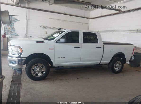 3C6UR5CJ8LG211334 2020 RAM 2500 White Սալոնի 360 աստիճան տեսք