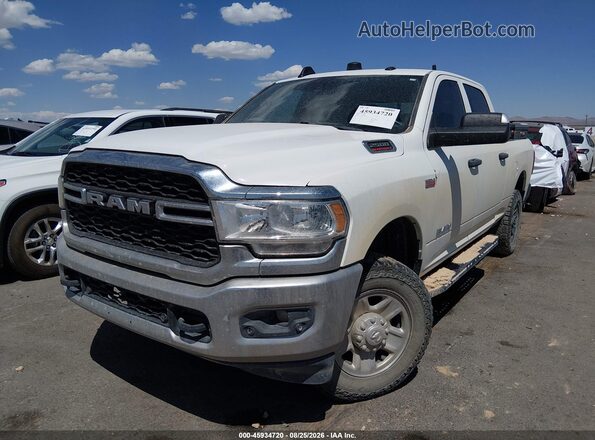 3C6UR5CJ8NG271973 2022 RAM 2500 White Przód lewy