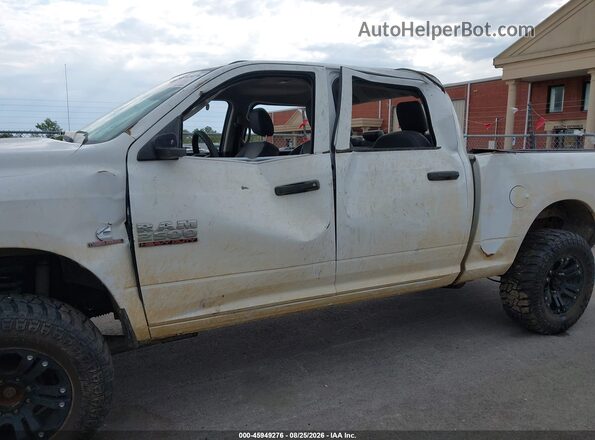 3C6UR5CL1HG644762 2017 RAM 2500 White Front view