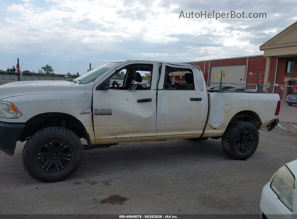 3C6UR5CL1HG644762 2017 RAM 2500 White 360 interior view
