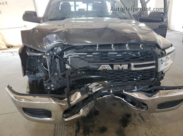 3C6UR5CL1NG366764 2022 RAM 2500 Charcoal Սալոնի հետևի տեսք