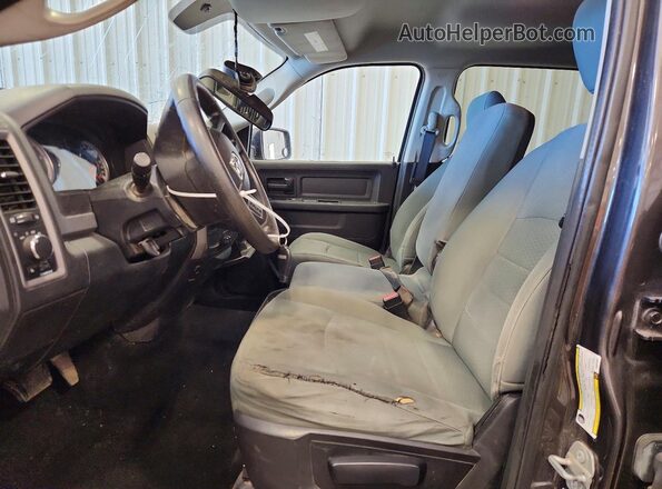 3C6UR5CL2HG644852 2017 RAM 2500 Gray Front interior view