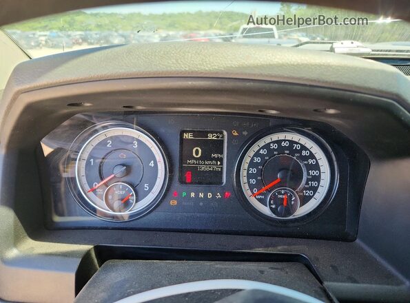 3C6UR5CL4JG417233 2018 RAM 2500 Gray Instrument cluster view