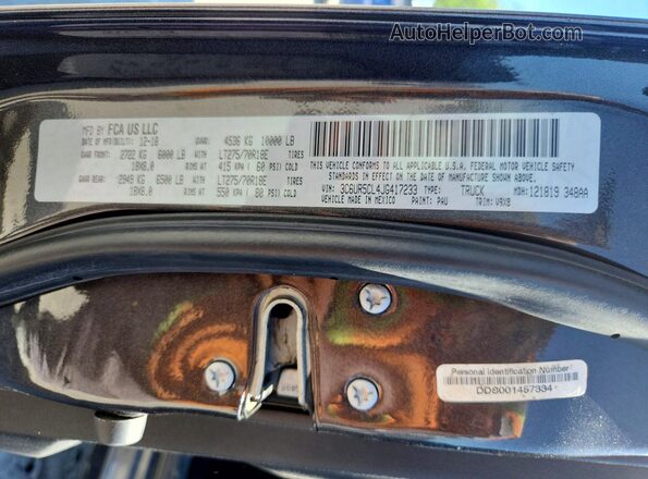 3C6UR5CL4JG417233 2018 RAM 2500 Gray Engine compartment view