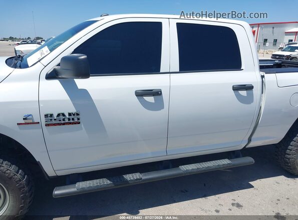 3C6UR5CL6HG683511 2017 RAM 2500 White 360 interior view