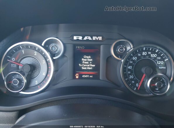 3C6UR5CL6RG218096 2024 RAM 2500 Gray Вид задніх сидінь