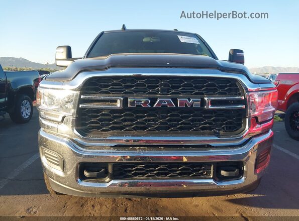 3C6UR5CL6RG218096 2024 RAM 2500 Gray Вид спереду