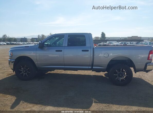 3C6UR5CL7RG279019 2024 RAM 2500 Серый Панорамный вид салона 360°