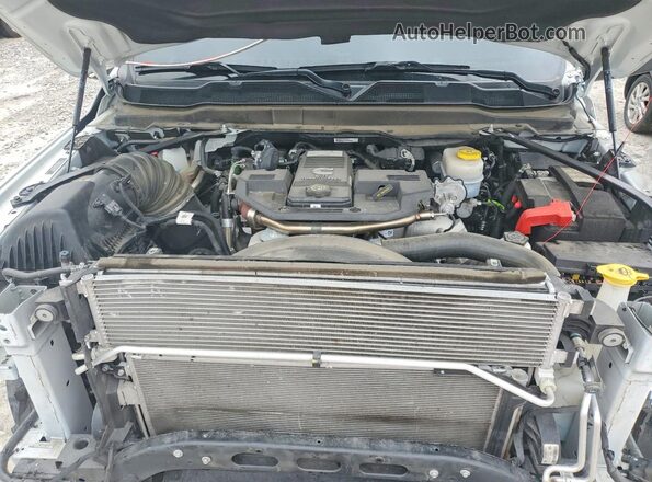 3C6UR5CL8RG410782 2024 RAM 2500 White Widok wnętrza z tyłu