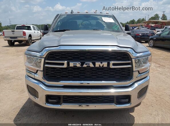 3C6UR5CLXRG222961 2024 RAM 2500 Silver Սարքավորումների վահանակի տեսք