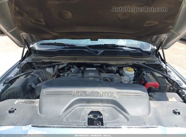 3C6UR5CLXRG222961 2024 RAM 2500 Silver Հետևի տեսք