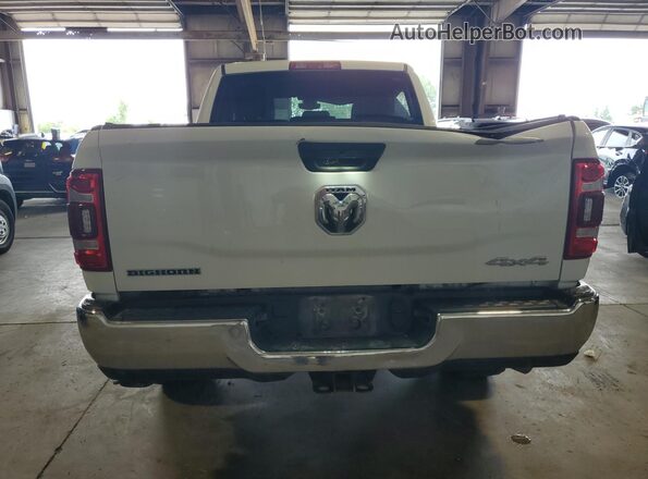 3C6UR5DJ5RG211332 2024 RAM 2500 White Widok wnętrza 360 stopni