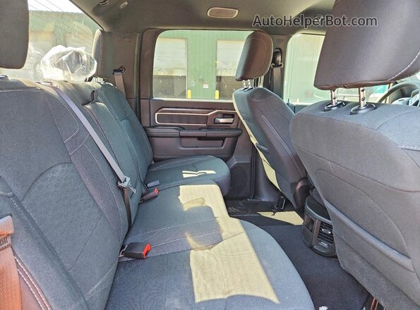 3C6UR5DJ6TG300477 2026 RAM 2500 Charcoal Вид задніх сидінь