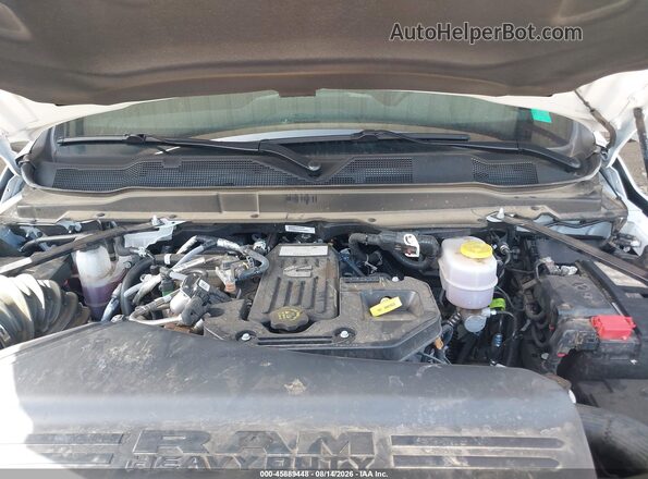 3C6UR5DL0TG259328 2026 RAM 2500 White Widok z tyłu