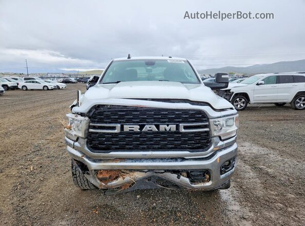 3C6UR5DL2RG227439 2024 RAM 2500 White Вид спереду