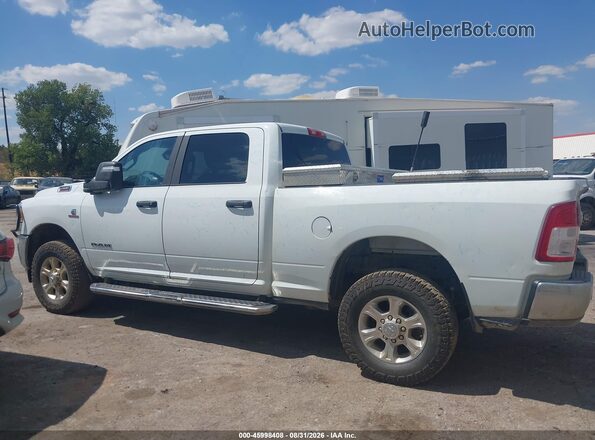 3C6UR5DL3RG336332 2024 RAM 2500 White 360 interior view