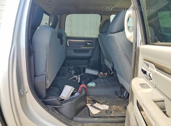 3C6UR5DL7GG150368 2016 RAM 2500 Silver Vista de los asientos traseros