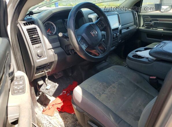3C6UR5DL7GG150368 2016 RAM 2500 Silver Vista del salpicadero