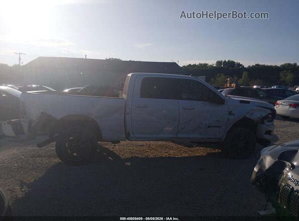 3C6UR5DL7RG270111 2024 RAM 2500 White Rear interior view