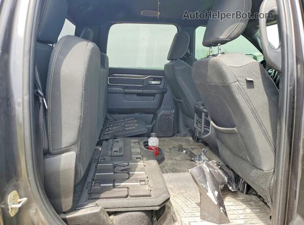 3C6UR5DL8LG280377 2020 RAM 2500 Серый Вид задних сидений