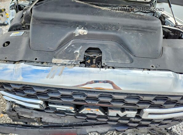 3C6UR5DL9RG159270 2024 RAM 2500 White Widok wnętrza z tyłu