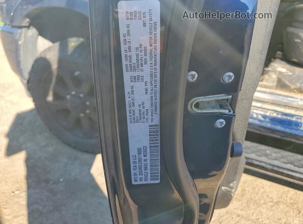 3C6UR5FJ2NG118002 2022 RAM 2500 Синий Вид подкапотного пространства