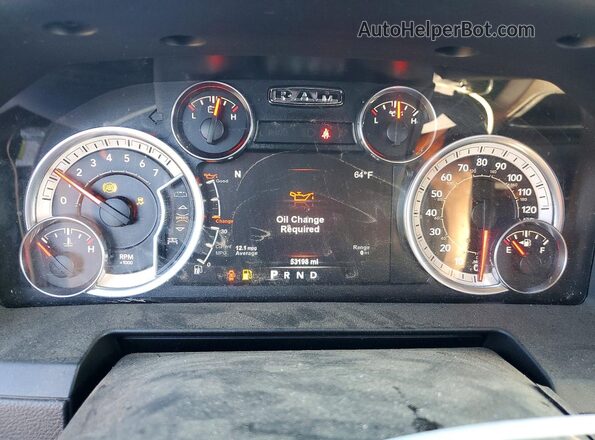 3C6UR5FJ8JG213920 2018 RAM 2500 Black Вид щитка приладів