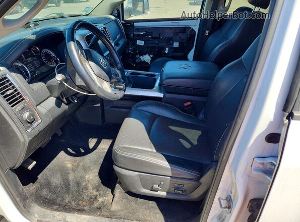3C6UR5FJXHG763582 2017 RAM 2500 White Vista interior delantera