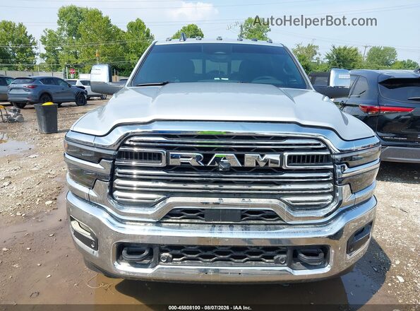 3C6UR5FJXTG255668 2026 RAM 2500 Silver Widok z przodu