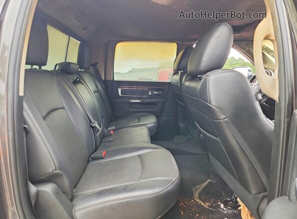 3C6UR5FL0HG741589 2017 RAM 2500 Серый Вид задних сидений