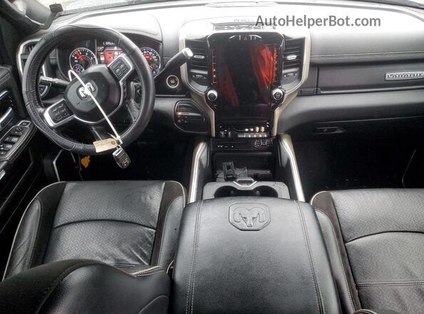 3C6UR5FL0KG608922 2019 RAM 2500 Charcoal Вид панелі приладів