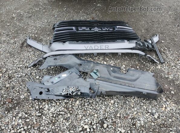 3C6UR5FL0KG608922 2019 RAM 2500 Charcoal Вид підкапотного простору