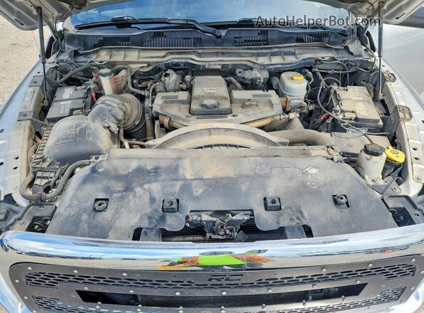 3C6UR5FL7GG273830 2016 RAM 2500 Silver Вид задньої частини салону