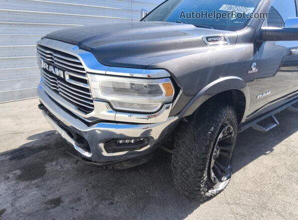 3C6UR5FL7NG228738 2022 RAM 2500 Black Widok wnętrza 360 stopni