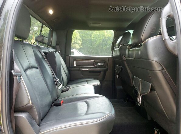 3C6UR5GL7HG509795 2017 RAM 2500 Black Vista de los asientos traseros
