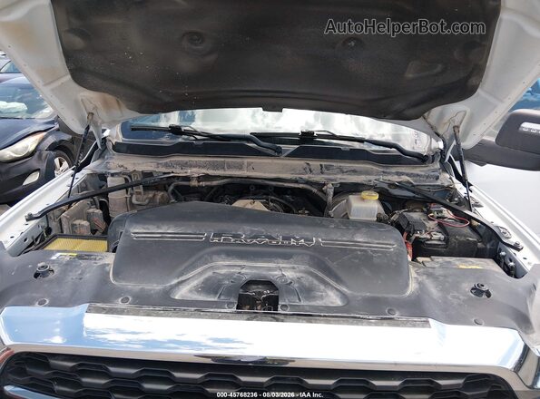 3C6UR5HJ3RG153442 2024 RAM 2500 Белый Вид сзади